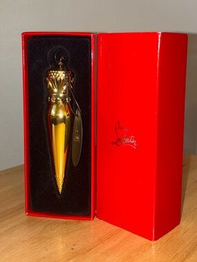 💄💋Christian Louboutin The Rouge 001 shade Lipstick-in Signature Box NWT 💄💋